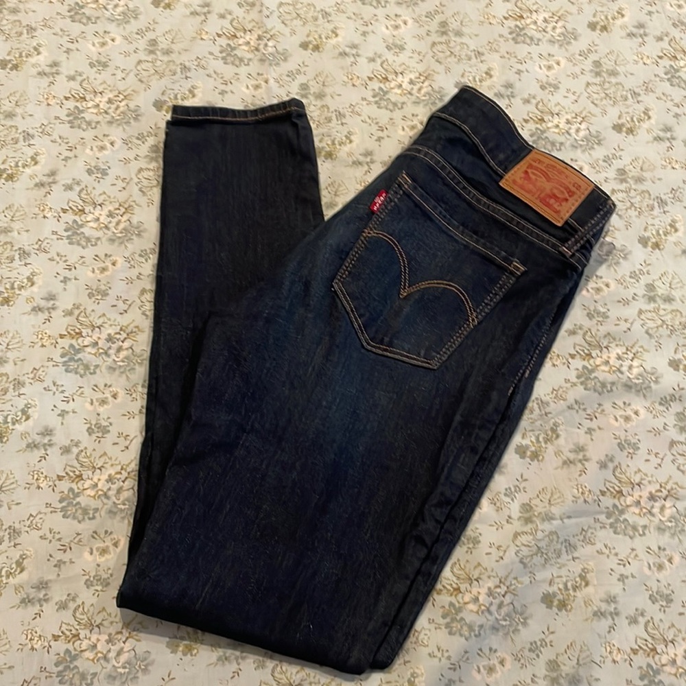 Levis 711 skinny size 27